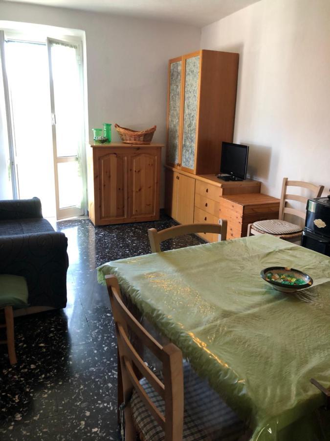 Bilocale Mirella Appartement Carro Buitenkant foto