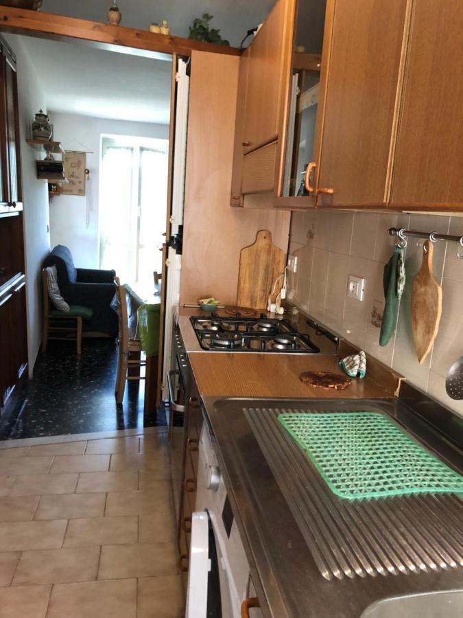 Bilocale Mirella Appartement Carro Buitenkant foto